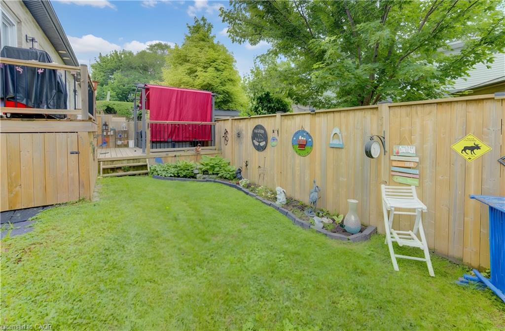 19-575 Albert Avenue N Property Photo 38
