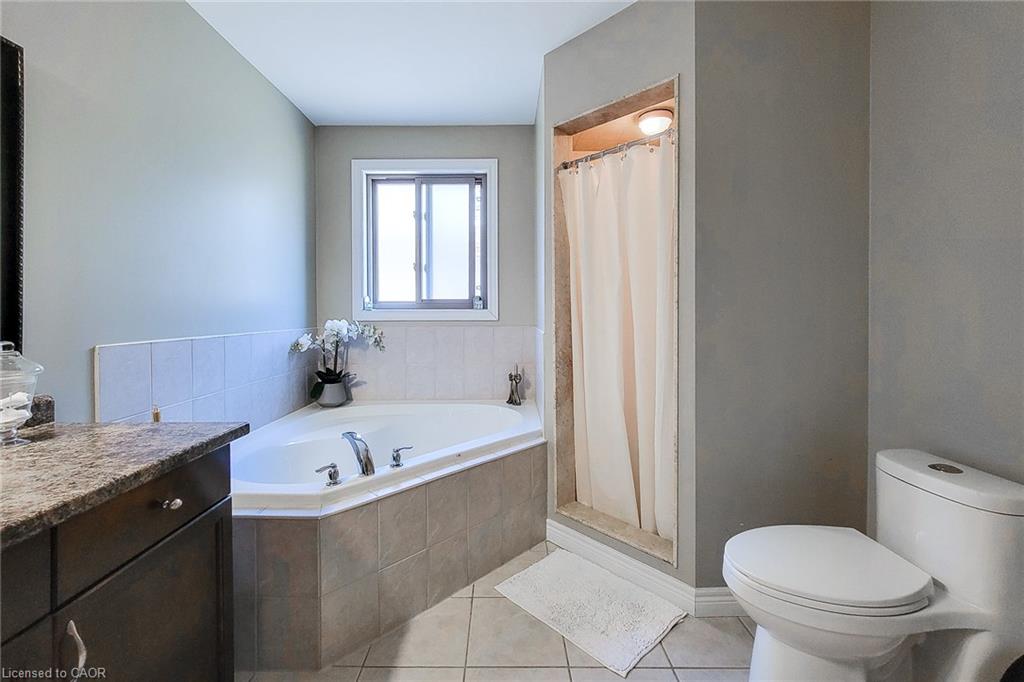 197 Cloverleaf Drive Property Photo 29