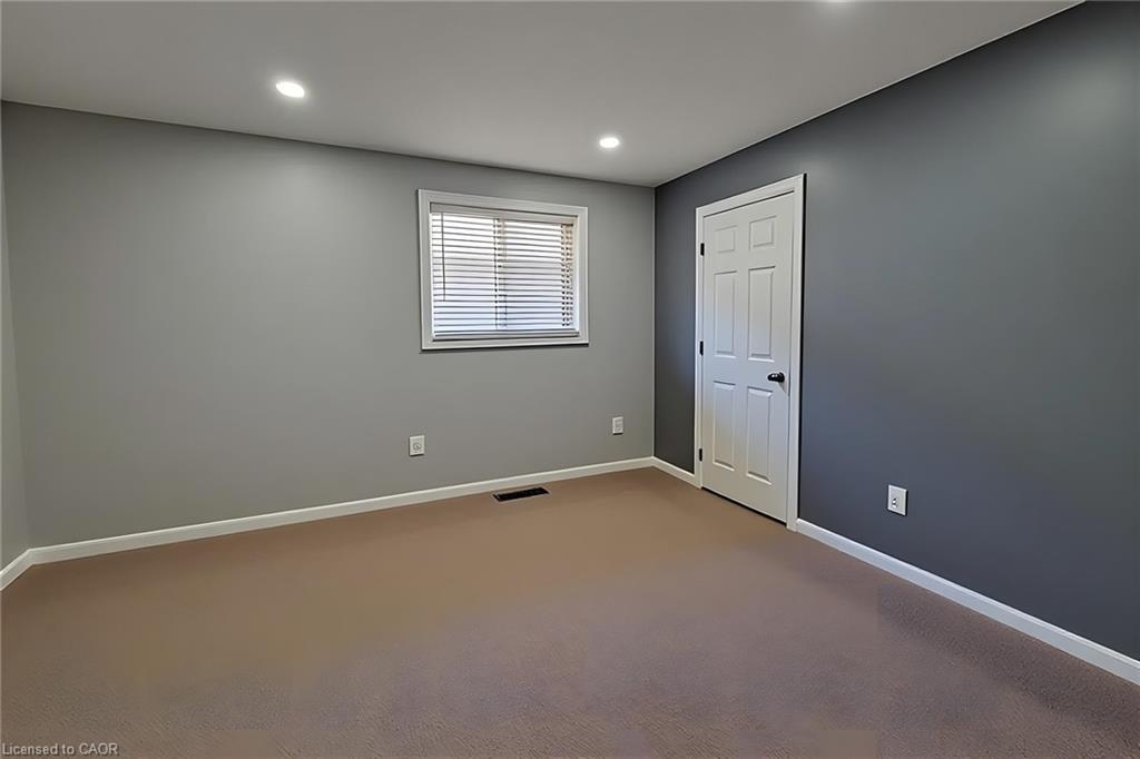 197 Cloverleaf Drive Property Photo 34