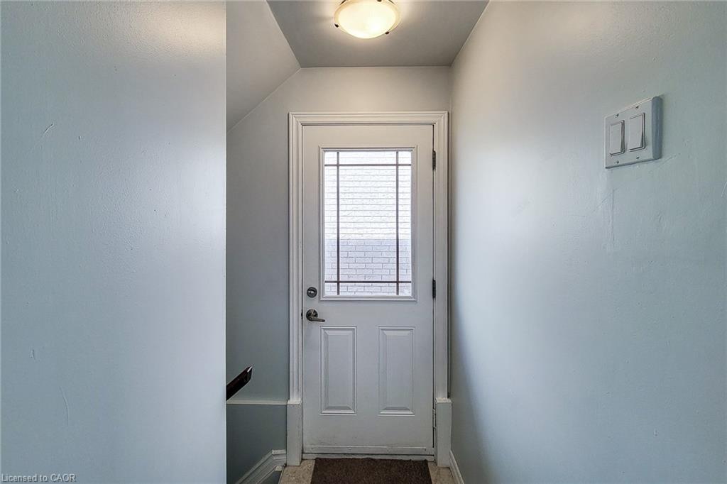 197 Cloverleaf Drive Property Photo 39