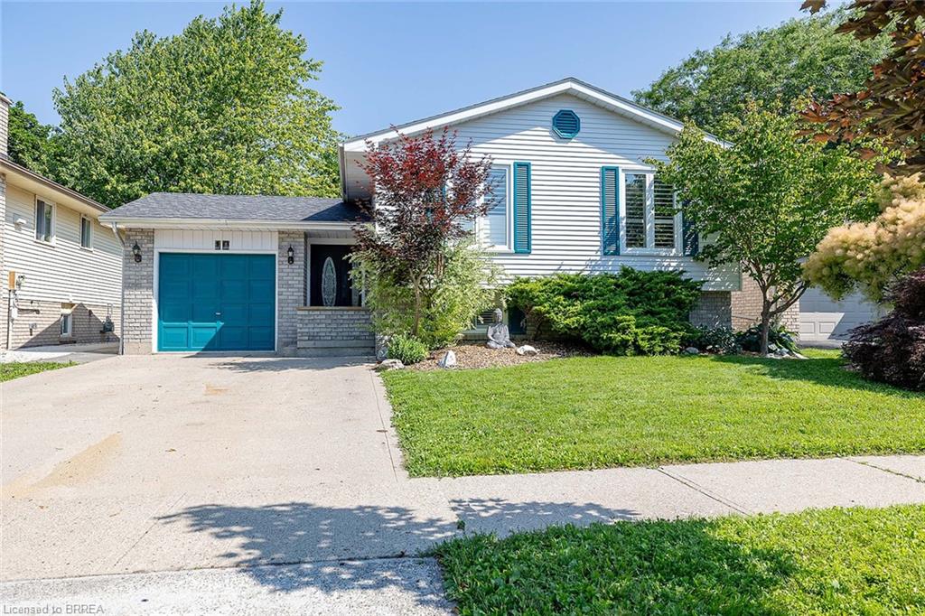10 Latzer Crescent Property Photo 7