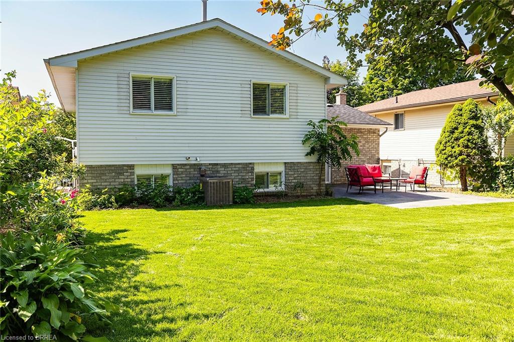 10 Latzer Crescent Property Photo 12