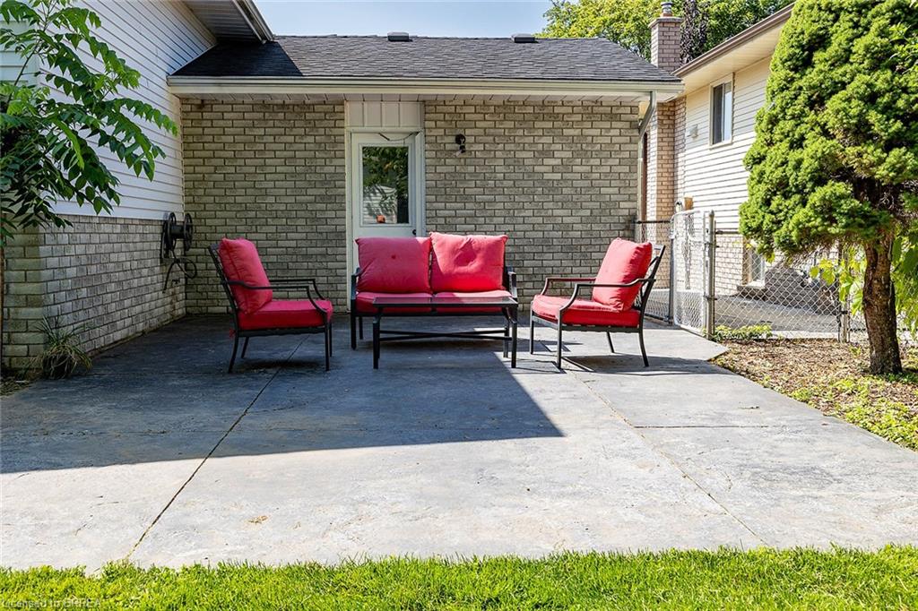 10 Latzer Crescent Property Photo 13