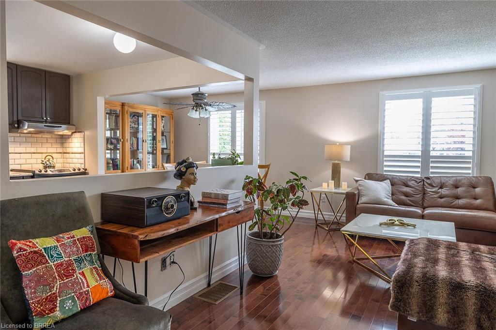 10 Latzer Crescent Property Photo 18