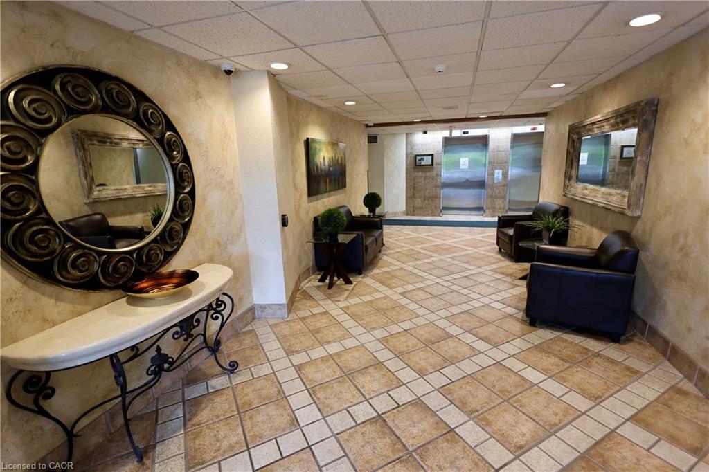 404-55 Green Valley Drive Property Photo 2