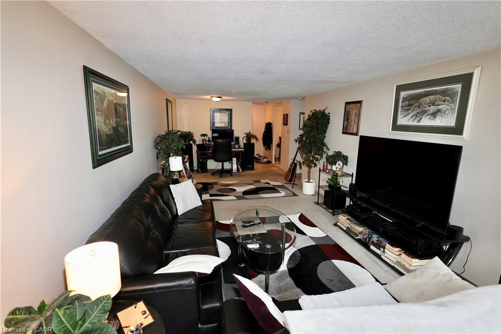 404-55 Green Valley Drive Property Photo 4