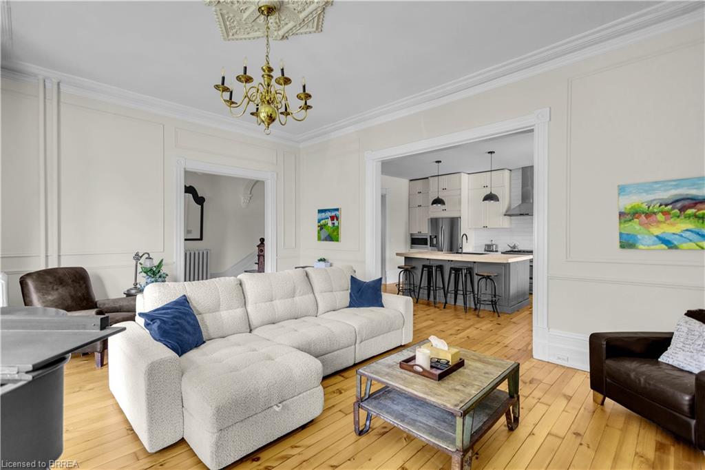 18 Hawarden Avenue Property Photo 12