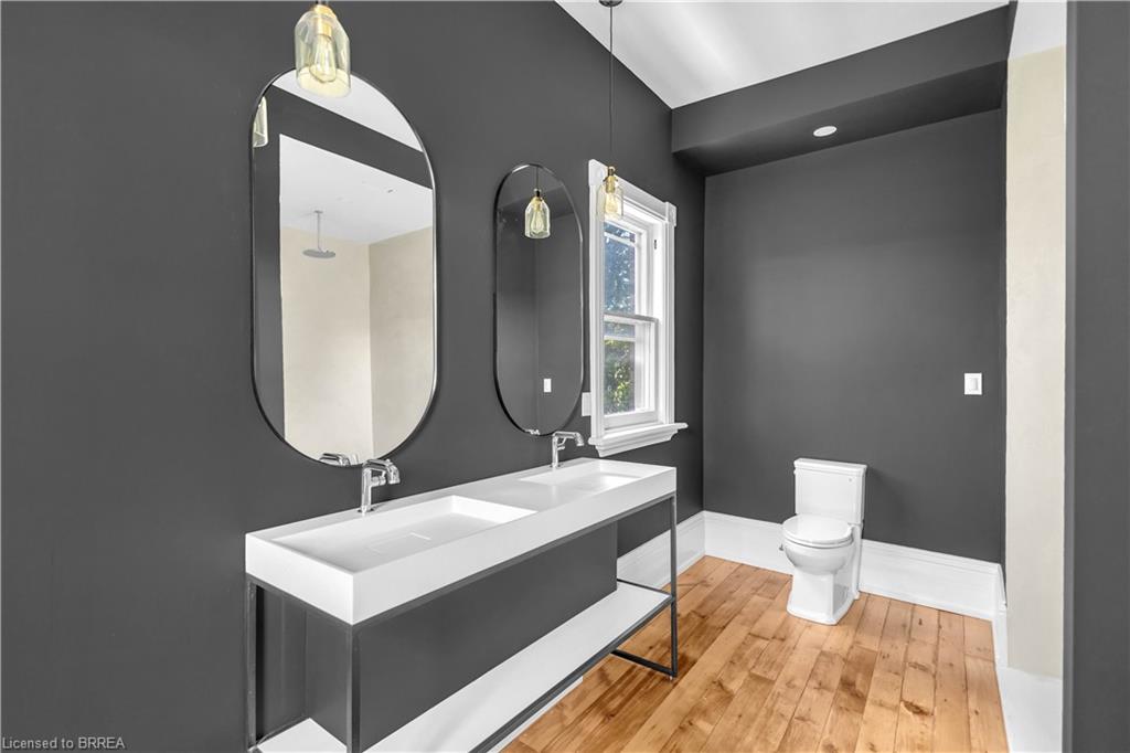 18 Hawarden Avenue Property Photo 24