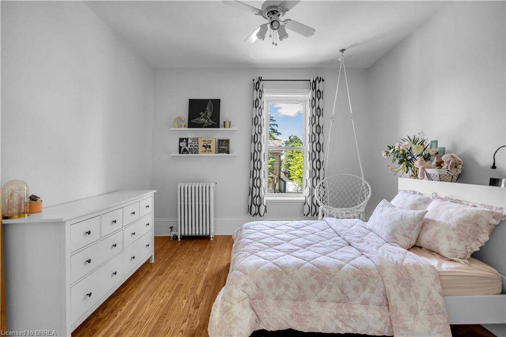18 Hawarden Avenue Property Photo 27