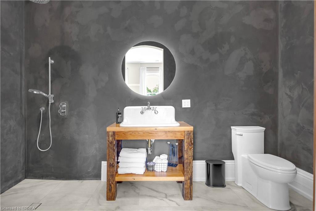18 Hawarden Avenue Property Photo 33