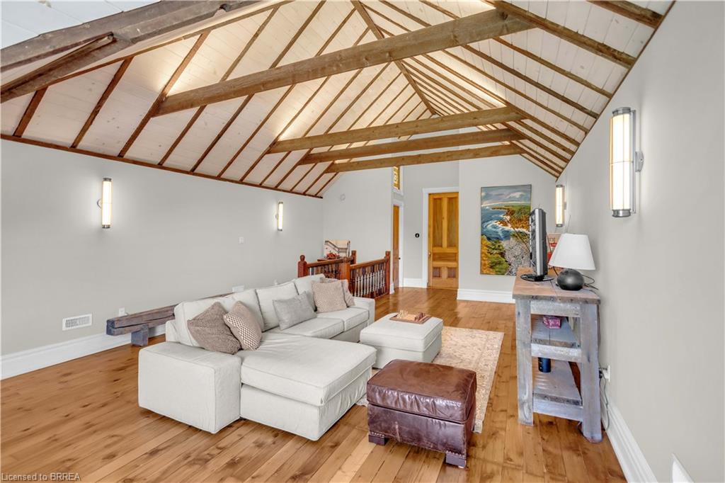 18 Hawarden Avenue Property Photo 37
