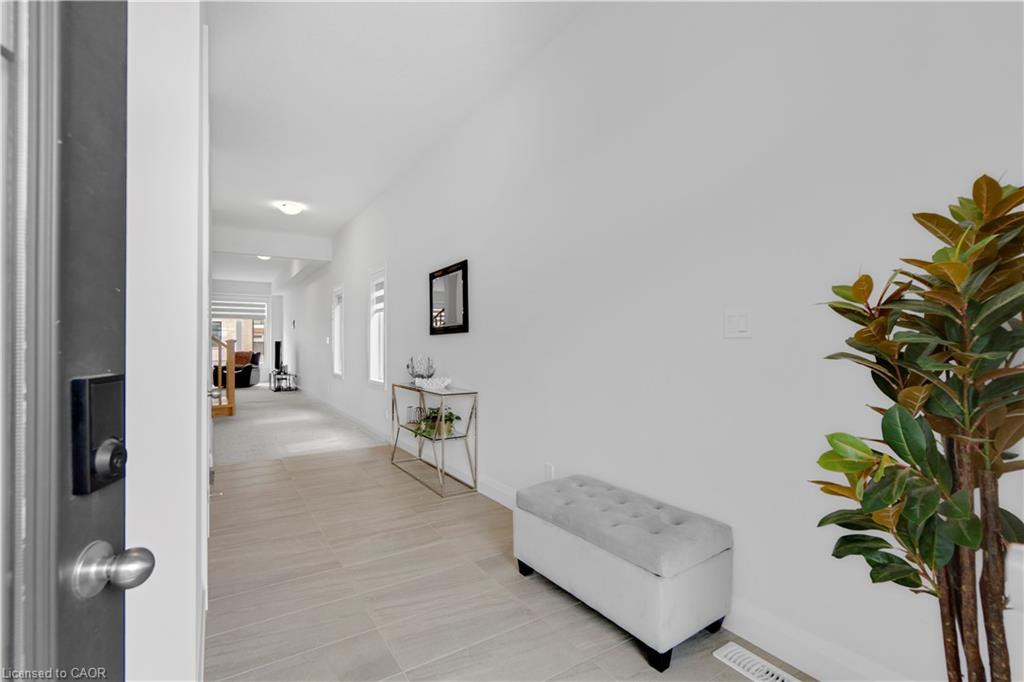 92 Sass Crescent Property Photo 11