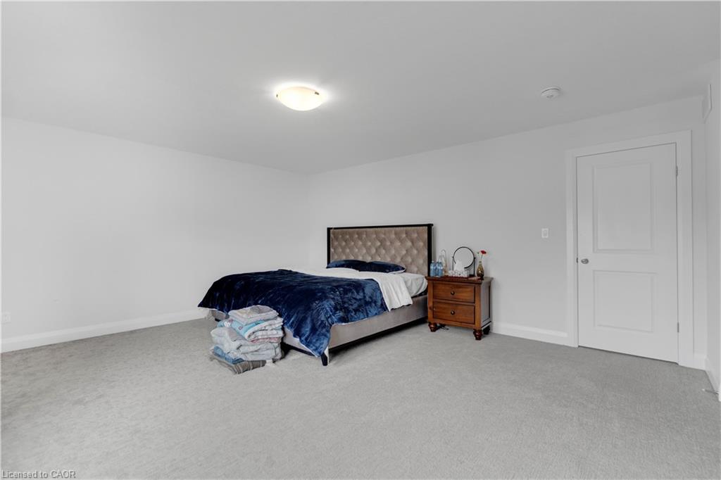92 Sass Crescent Property Photo 27