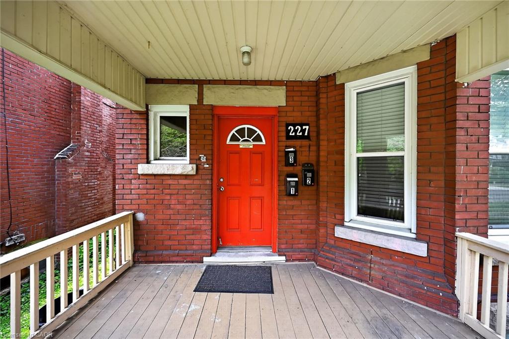227 Sherman Avenue S Property Photo 4