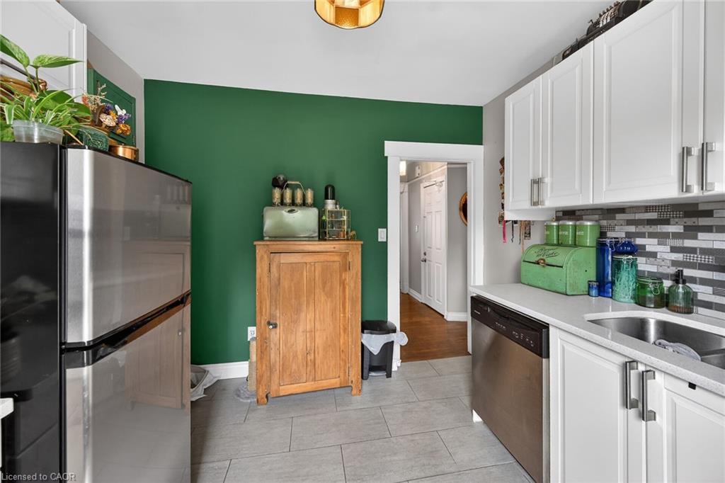 227 Sherman Avenue S Property Photo 32