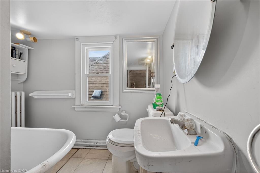 227 Sherman Avenue S Property Photo 47