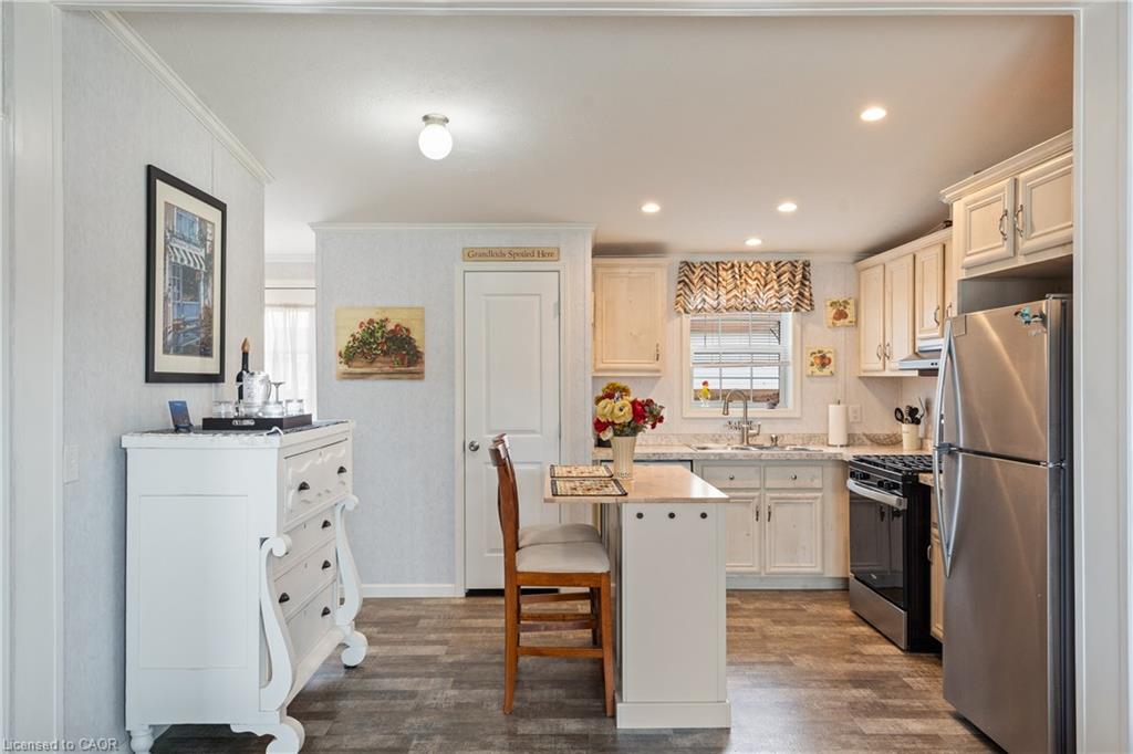 22 Copper Beech Drive Property Photo 6