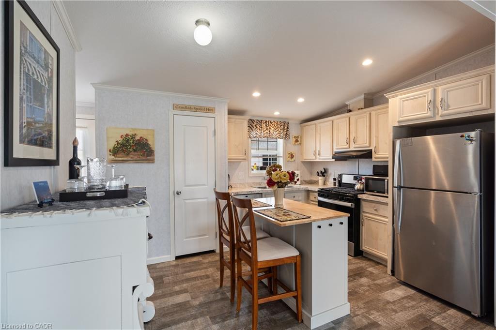 22 Copper Beech Drive Property Photo 7