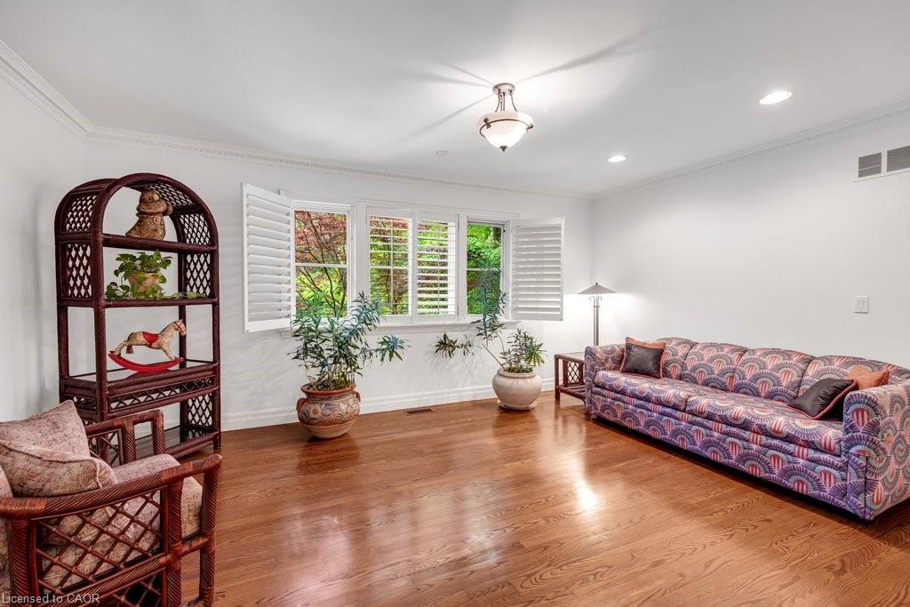 35 Brentwood Road Property Photo 32