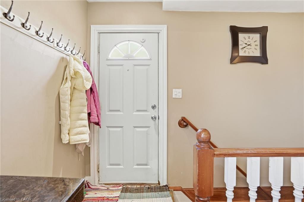 848 Upper Wellington Street Property Photo 20