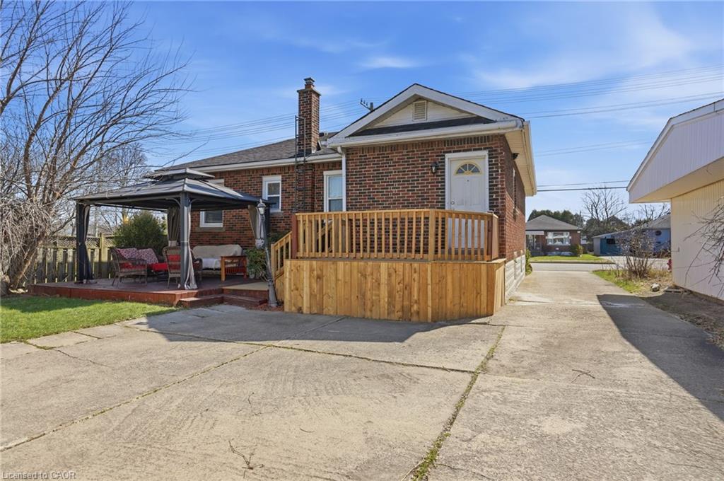 848 Upper Wellington Street Property Photo 34