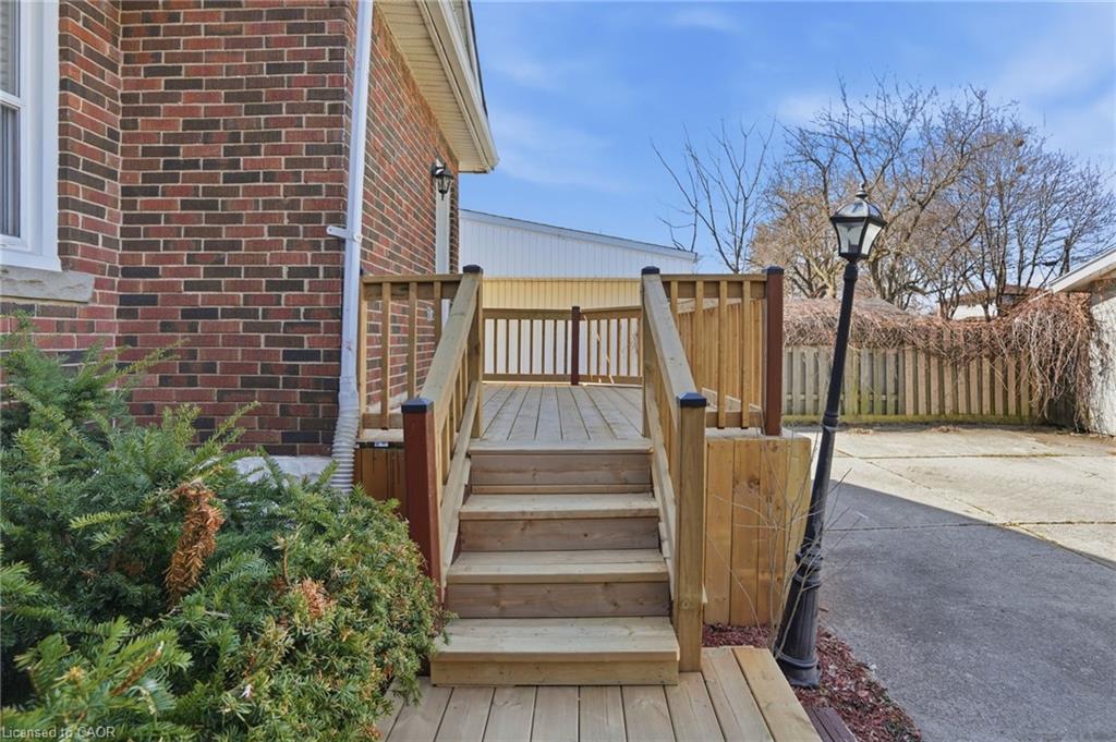 848 Upper Wellington Street Property Photo 35