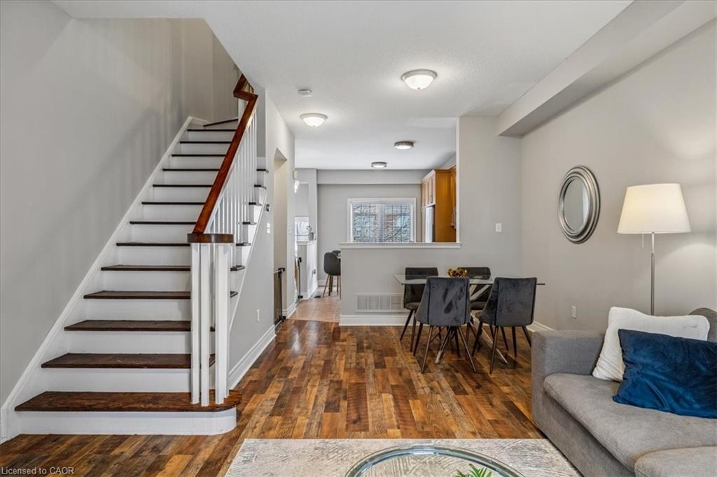 684 Summers Common Property Photo 7