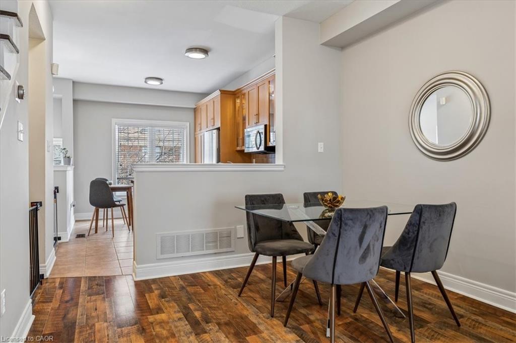 684 Summers Common Property Photo 8