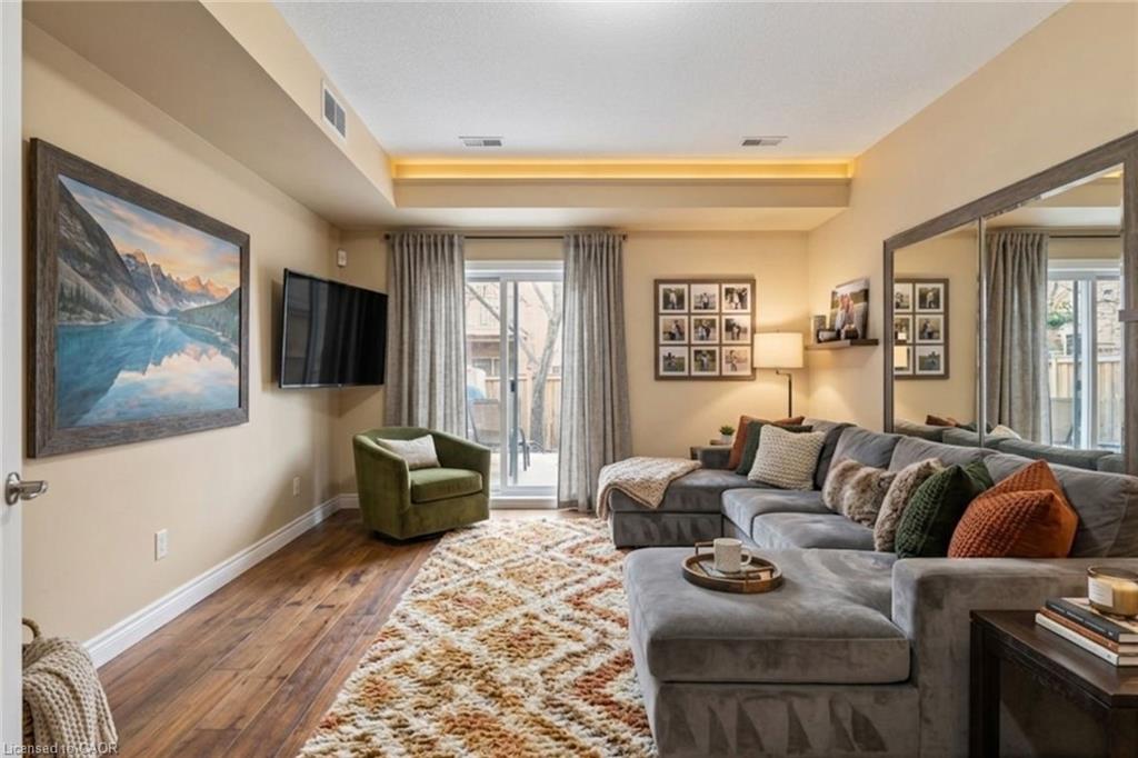 684 Summers Common Property Photo 25