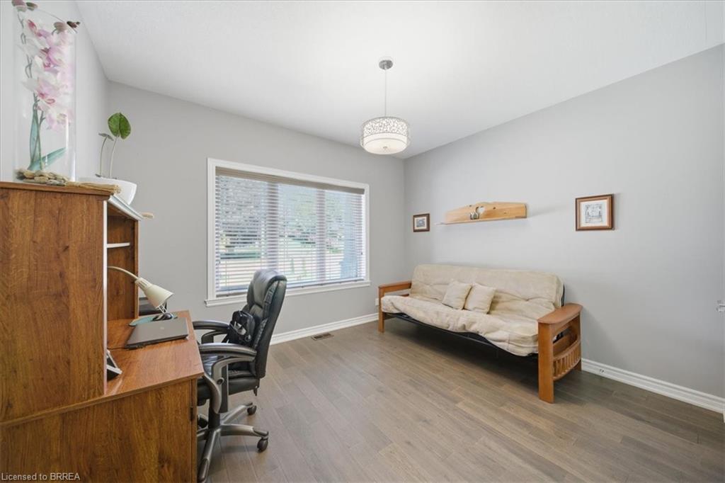 4 Lynndale Road Property Photo 18