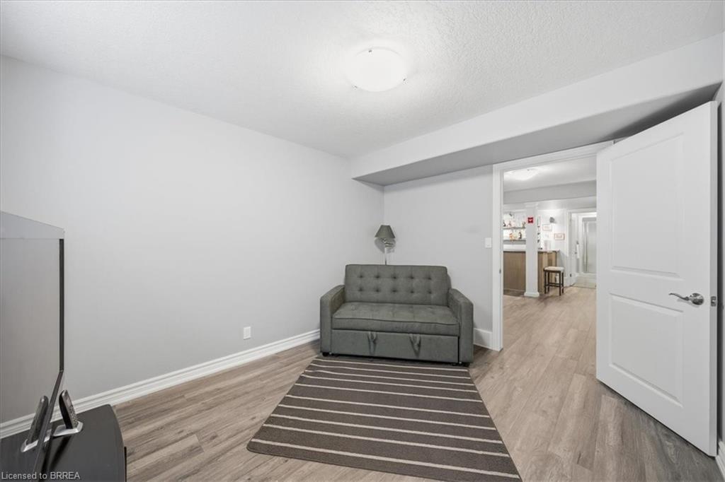 4 Lynndale Road Property Photo 31