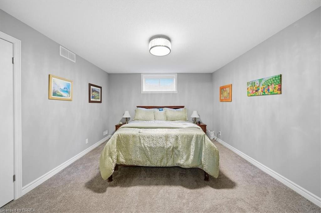 4 Lynndale Road Property Photo 32