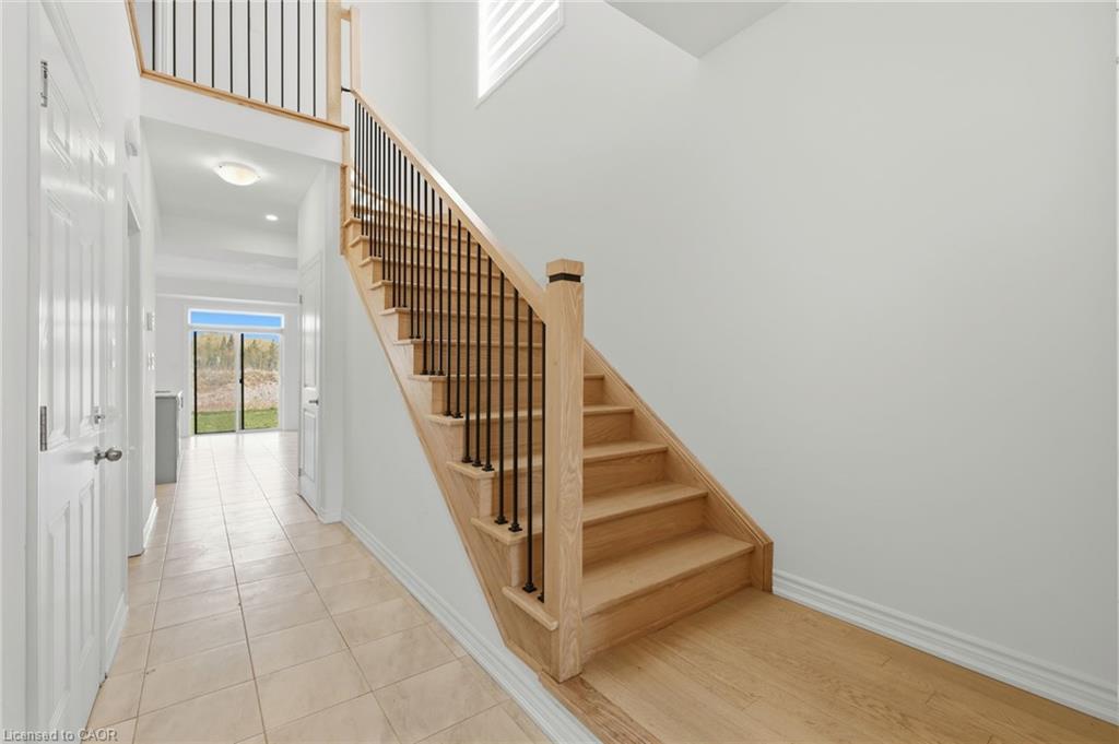 20 Hillcroft Way Property Photo 4