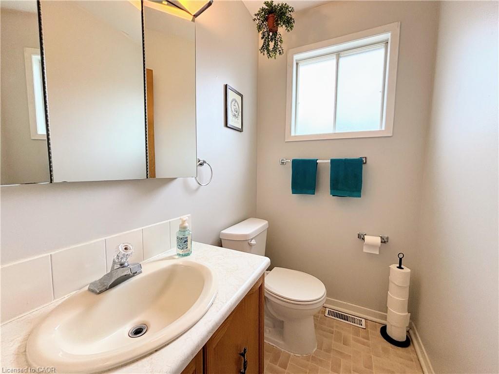 80 Matachewan Road Property Photo 34