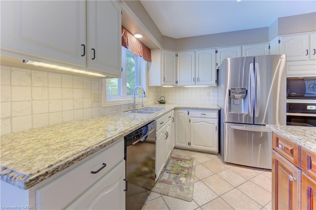 97 Manitoulin Crescent Property Photo 15
