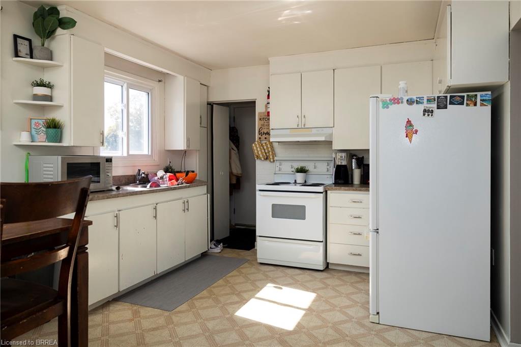 206 King Street Property Photo 24