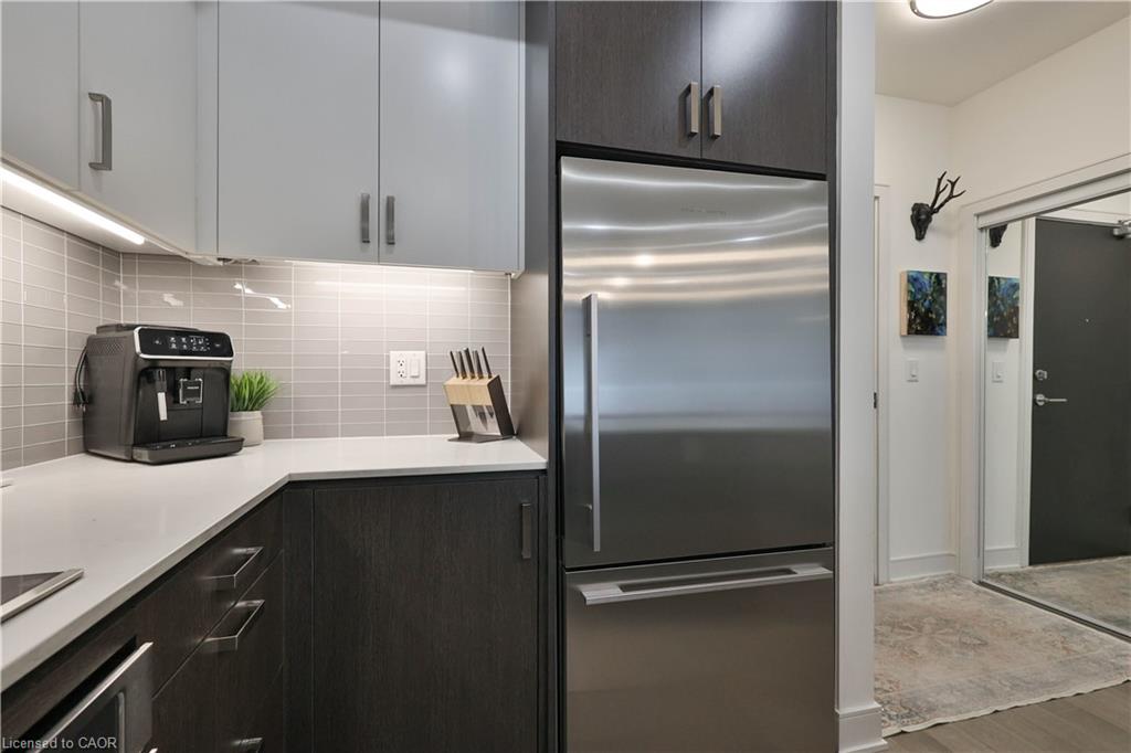 155-1575 Lakeshore Road W Property Photo 10