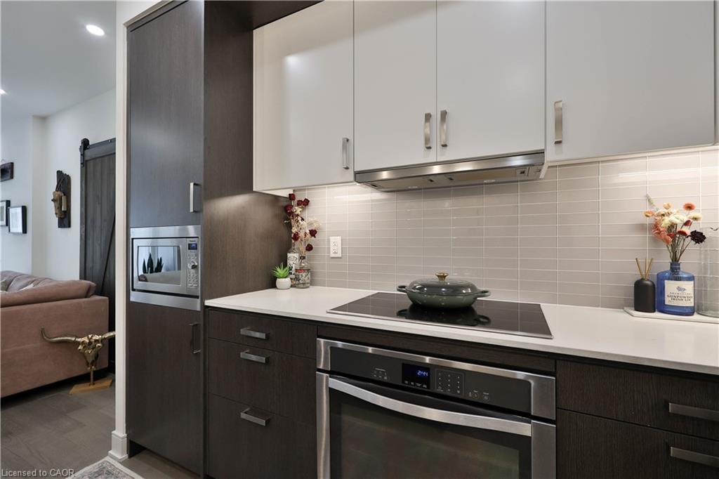 155-1575 Lakeshore Road W Property Photo 11