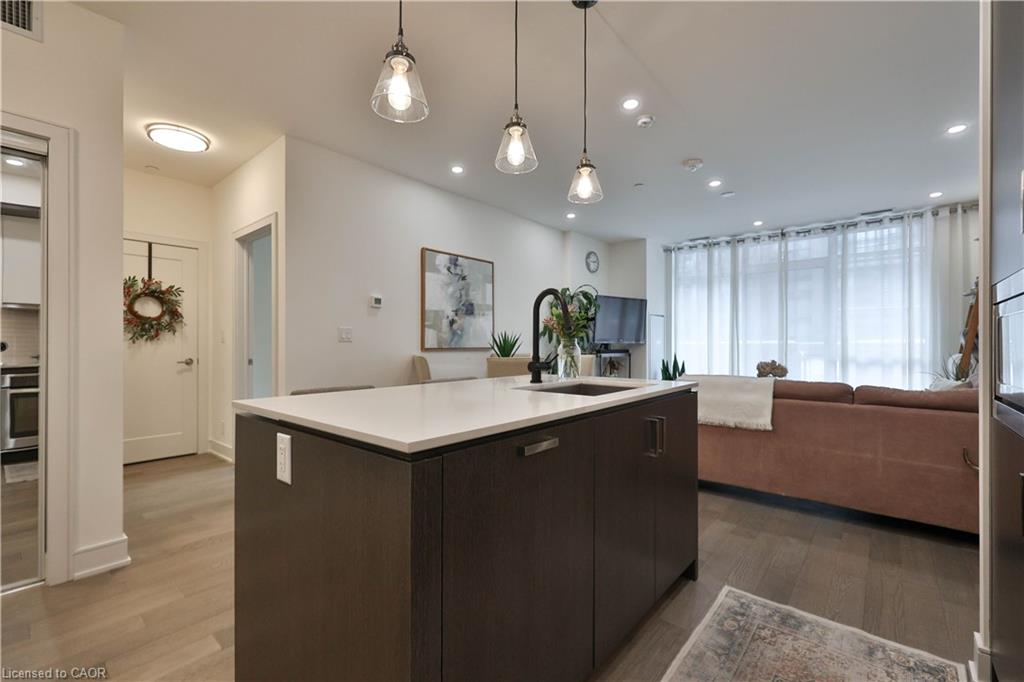 155-1575 Lakeshore Road W Property Photo 13