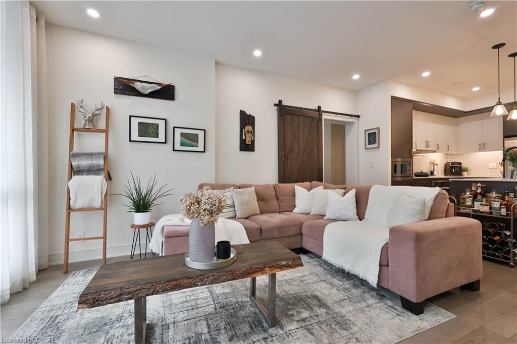 155-1575 Lakeshore Road W Property Photo 17