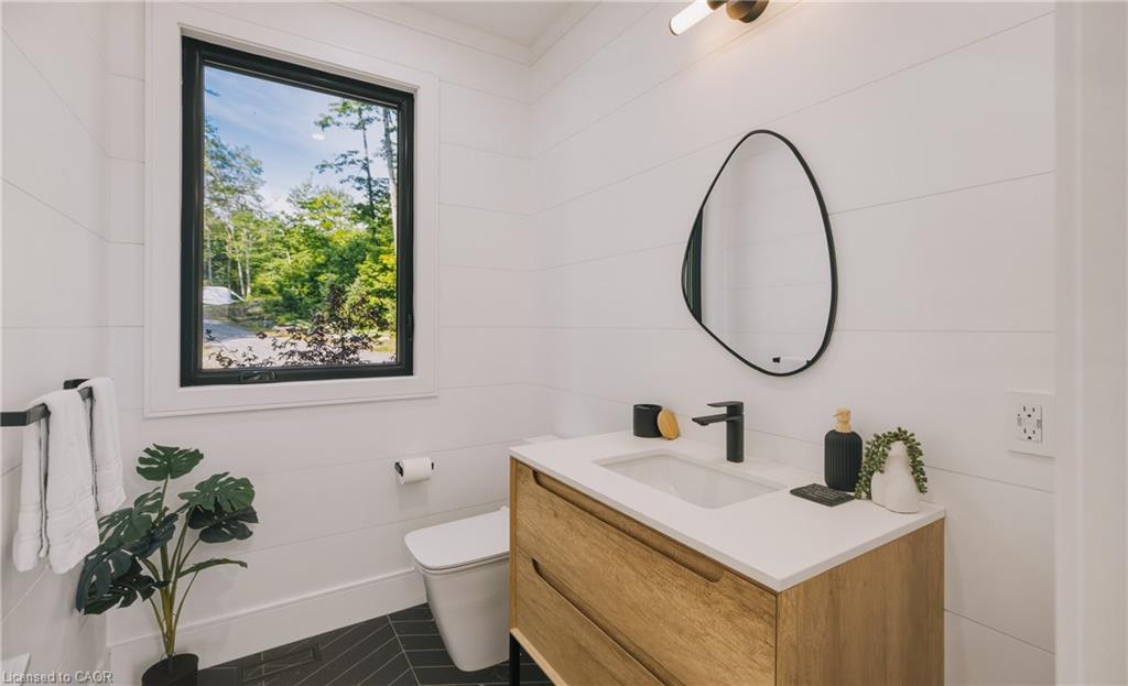 22 Long And Winding Road Property Photo 18