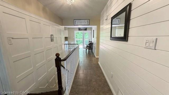1029 Dina Crescent Property Photo 6
