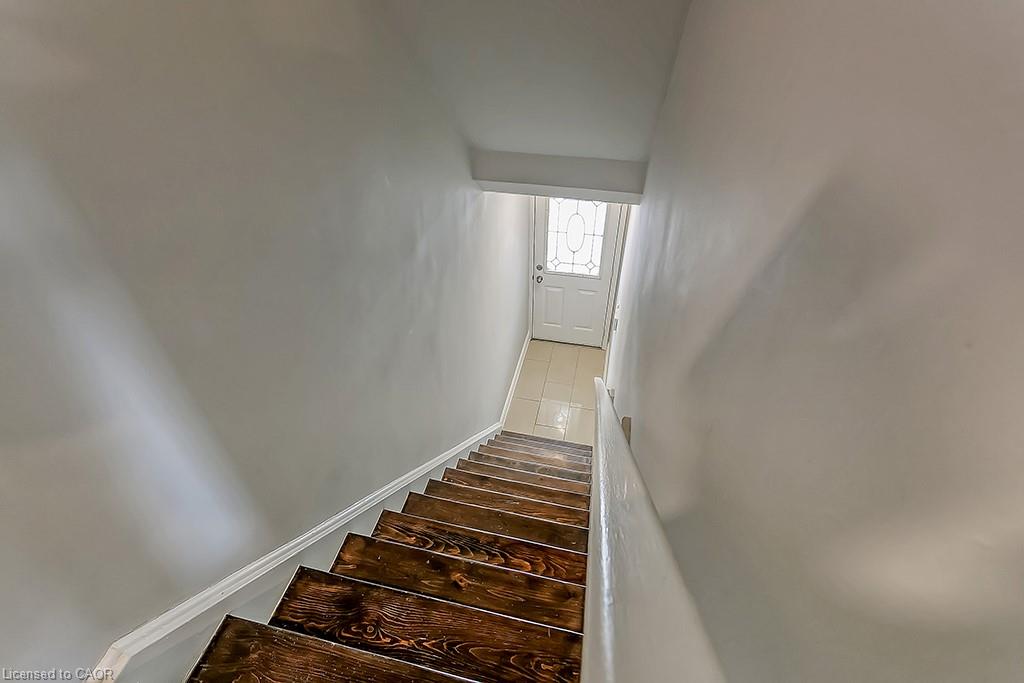 2386 Munn's Avenue E Property Photo 31