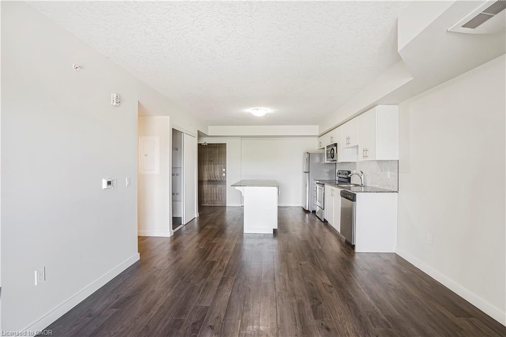 403-25 Kay Crescent Property Photo 11