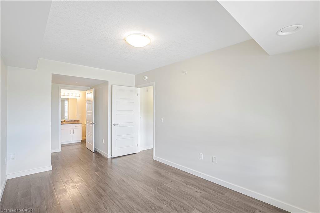 403-25 Kay Crescent Property Photo 27
