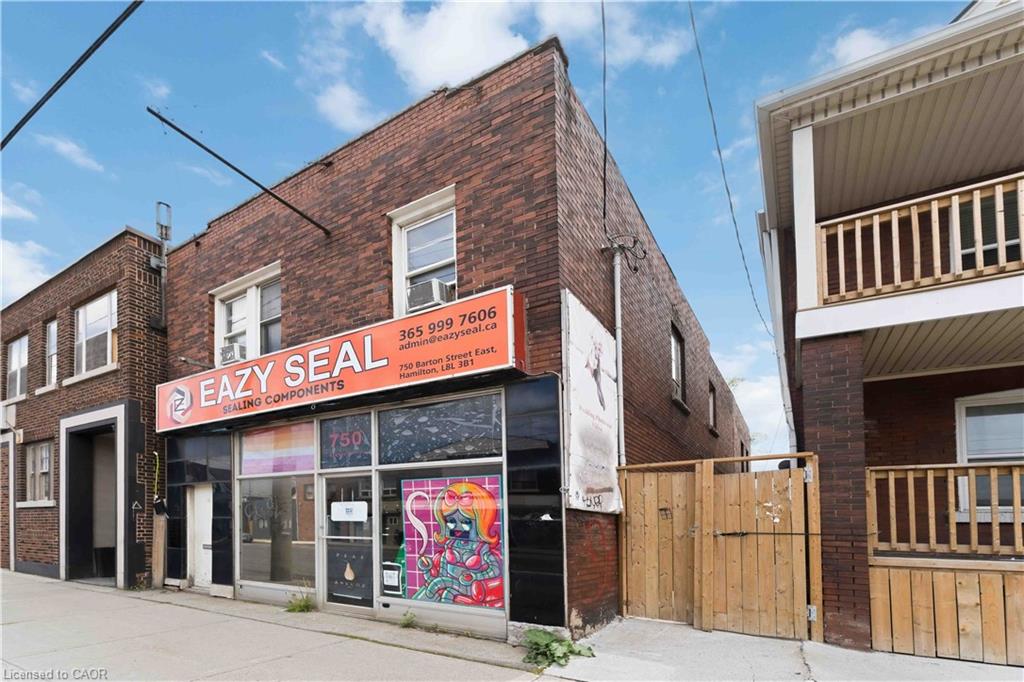 3-750 Barton Street E Property Photo 1