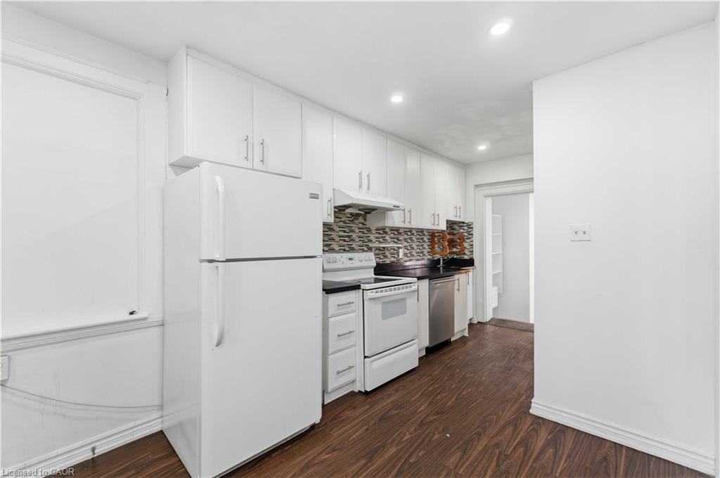 3-750 Barton Street E Property Photo 11