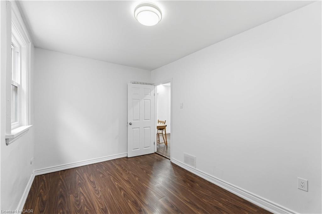 3-750 Barton Street E Property Photo 15