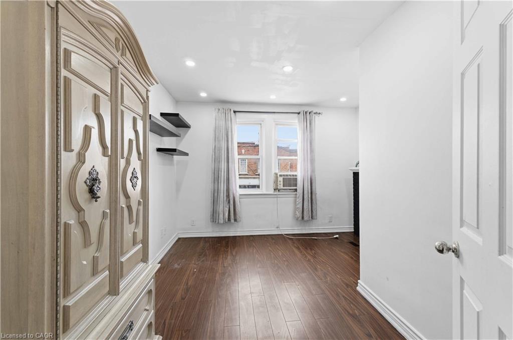3-750 Barton Street E Property Photo 20