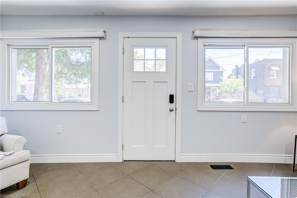 127 Barnesdale Avenue N Property Photo 4